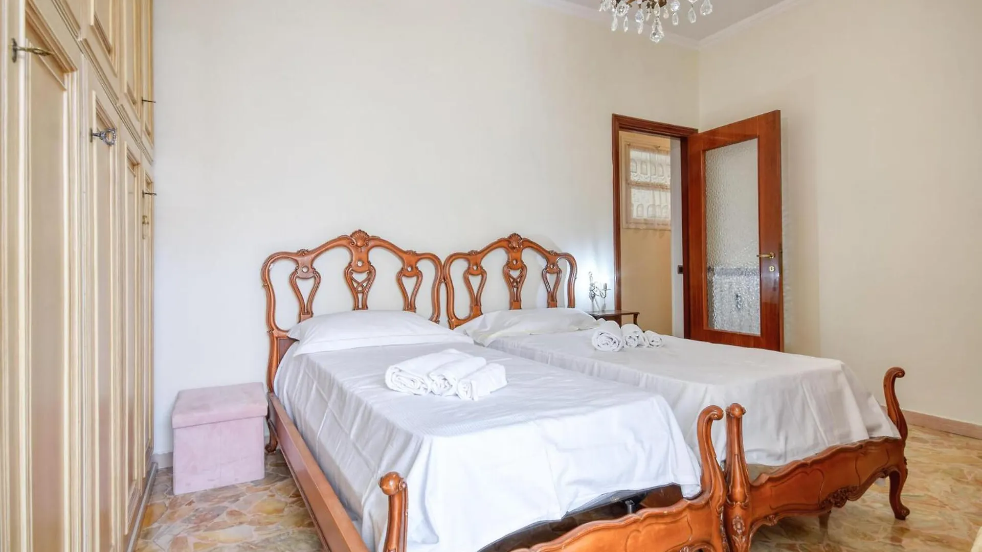 Stunning Apartment In Chiavari With Wifi Italy